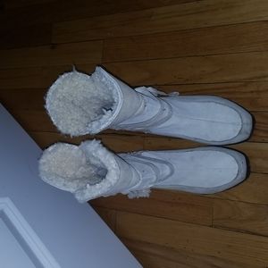 North Face boots women's sz. 6.5